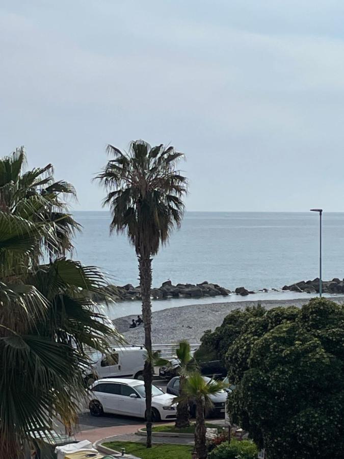 Appartamento Casa arcobaleno Ventimiglia Esterno foto